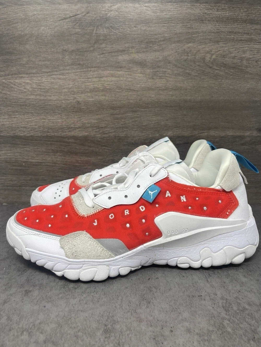 Air Jordan Delta 2 Sneakers Mens Size 13 White Chile Red CV8121-600